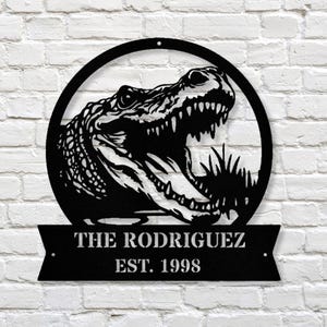 Custom Alligator Metal Sign, Personalized Family Name Sign, Cabin Sign, Man Cave Wall Art, Outdoor Crocodile Sign, Jungle Themed Sign,