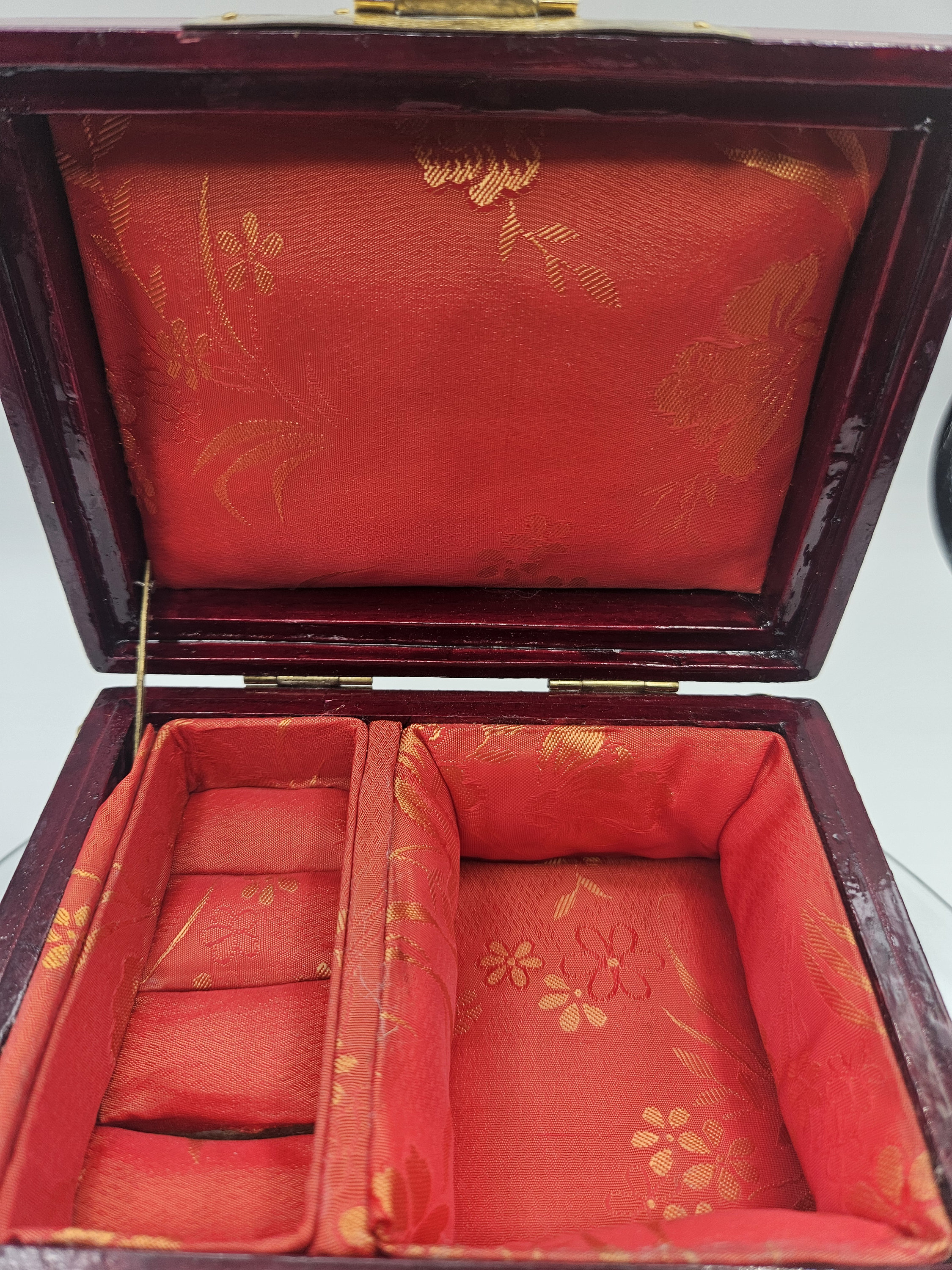 Vintage Chinese Rose Wood Lacquered Jewelry Box With Inlay