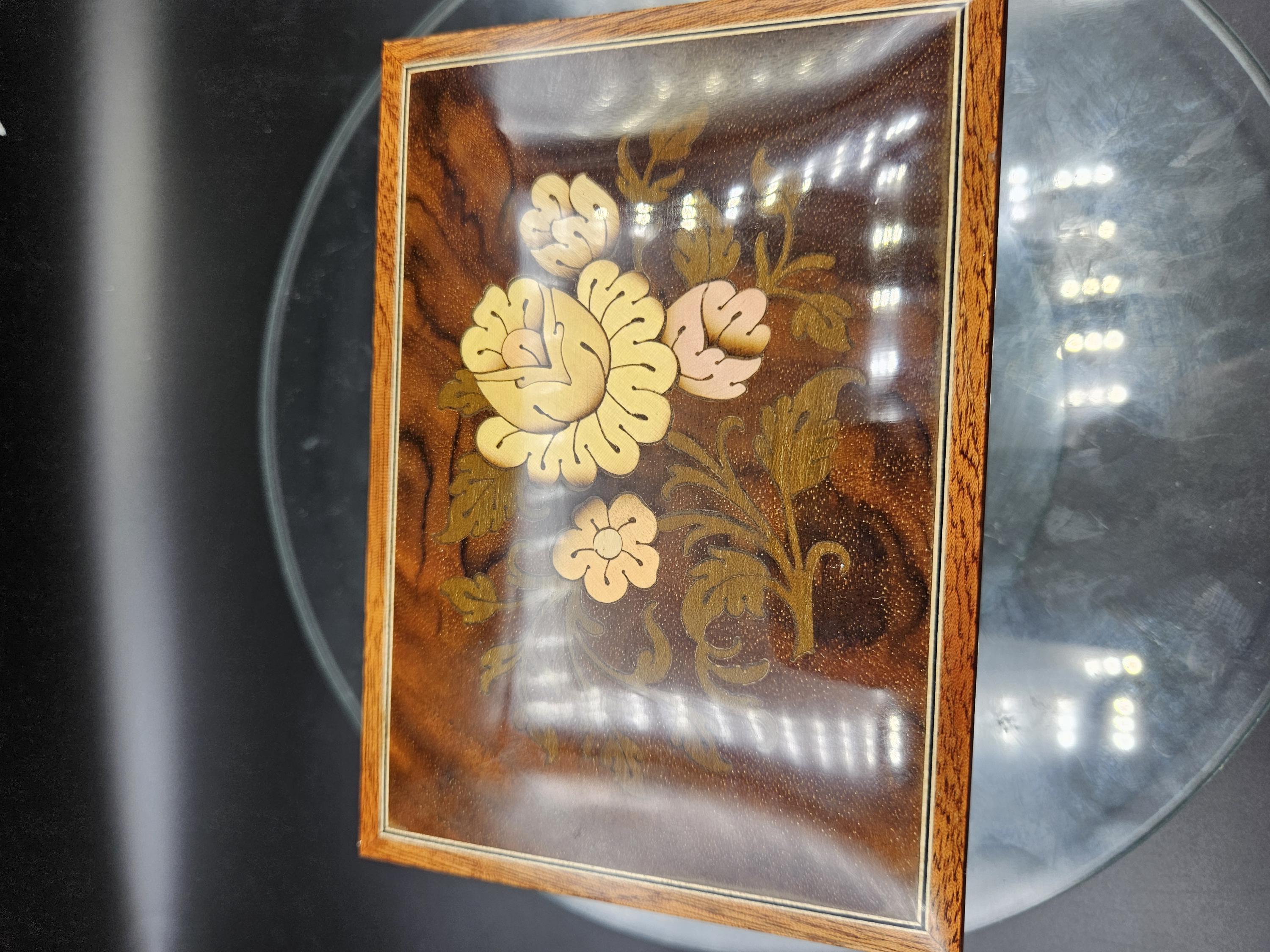 ヴィンテージ イタリア製 象嵌入り 木製 花柄 オルゴール ジュエリー