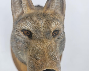 Timber Wolf Sculpture - Etsy