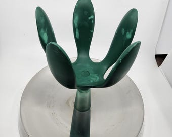 Fruit Mama" Fruit Holder design Stefano Giovannoni for Alessi, Italy 1993