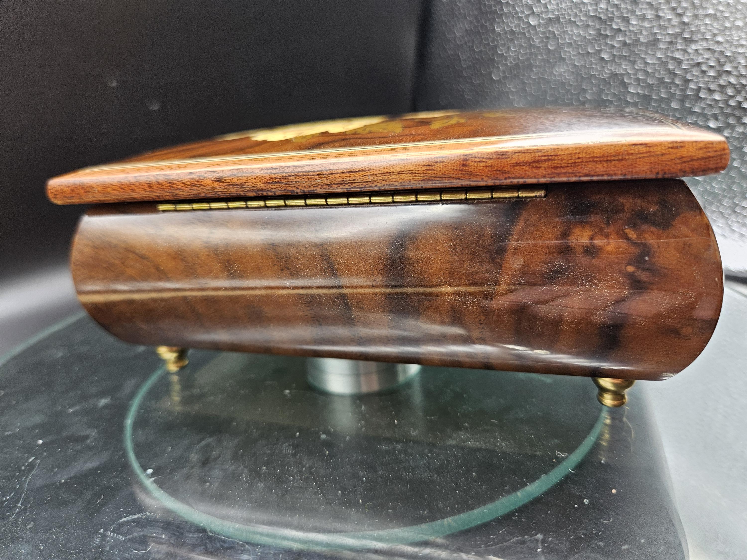 ヴィンテージ イタリア製 象嵌入り 木製 花柄 オルゴール ジュエリー