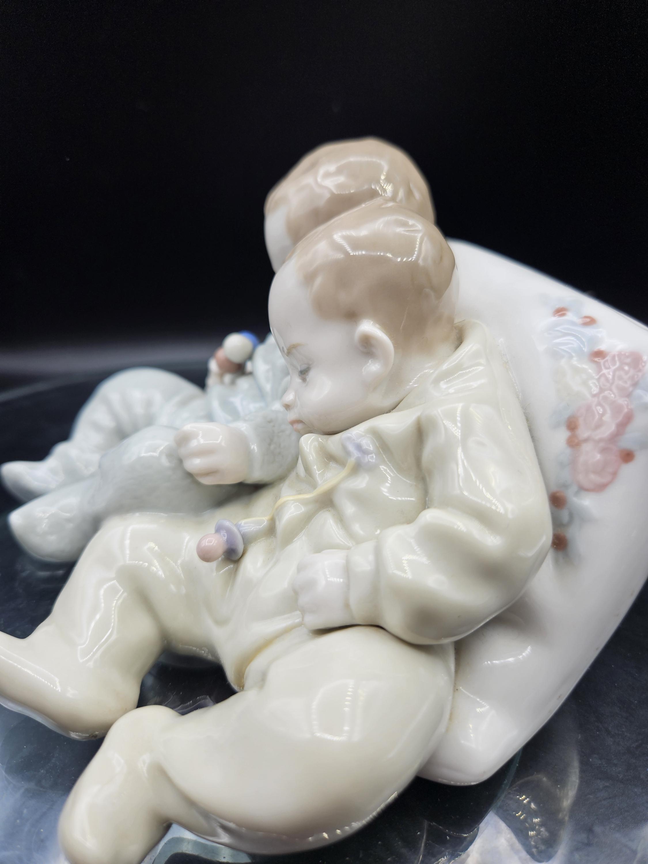 Lladro Little Dreamers Figurine, Number 5772 Retired, Made in