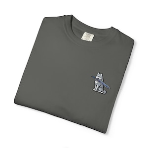 Sif Besticktes Shirt | Dark Souls inspiriert Wolf Tee | Minimalistisches Soulsschmiede T-Shirt | Gamer Geschenk