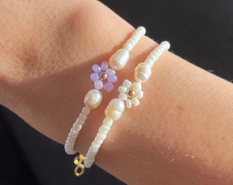 Bracciale di perle con fiori di margherite e perle d'acqua dolce, bianco, vari colori, regalo per fidanzata, sposa, compleanno, personalizzato