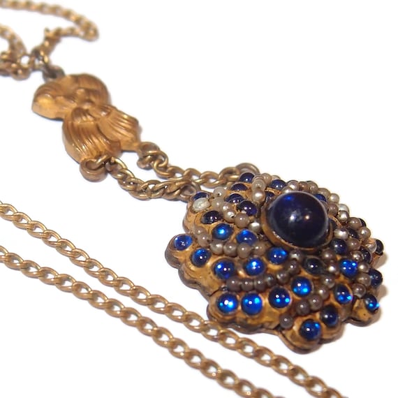 Blue Cabochon Lavalier Antique Necklace