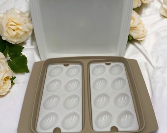 Vintage Tupperware 723 Beige Almond  Deviled Egg Container Tray, 4 piece w/Lid