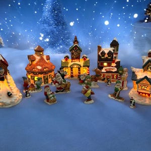 Vintage 1992 “traditions” 21 Piece Porcelain Santa Christmas
