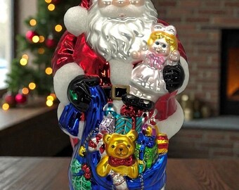 Vintage 1992 “traditions” 21 Piece Porcelain Santa Christmas