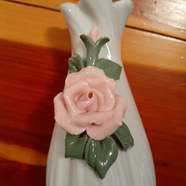 1960's Vintage Tiny White Porcelain Bud Vase With Pink Rose - Etsy