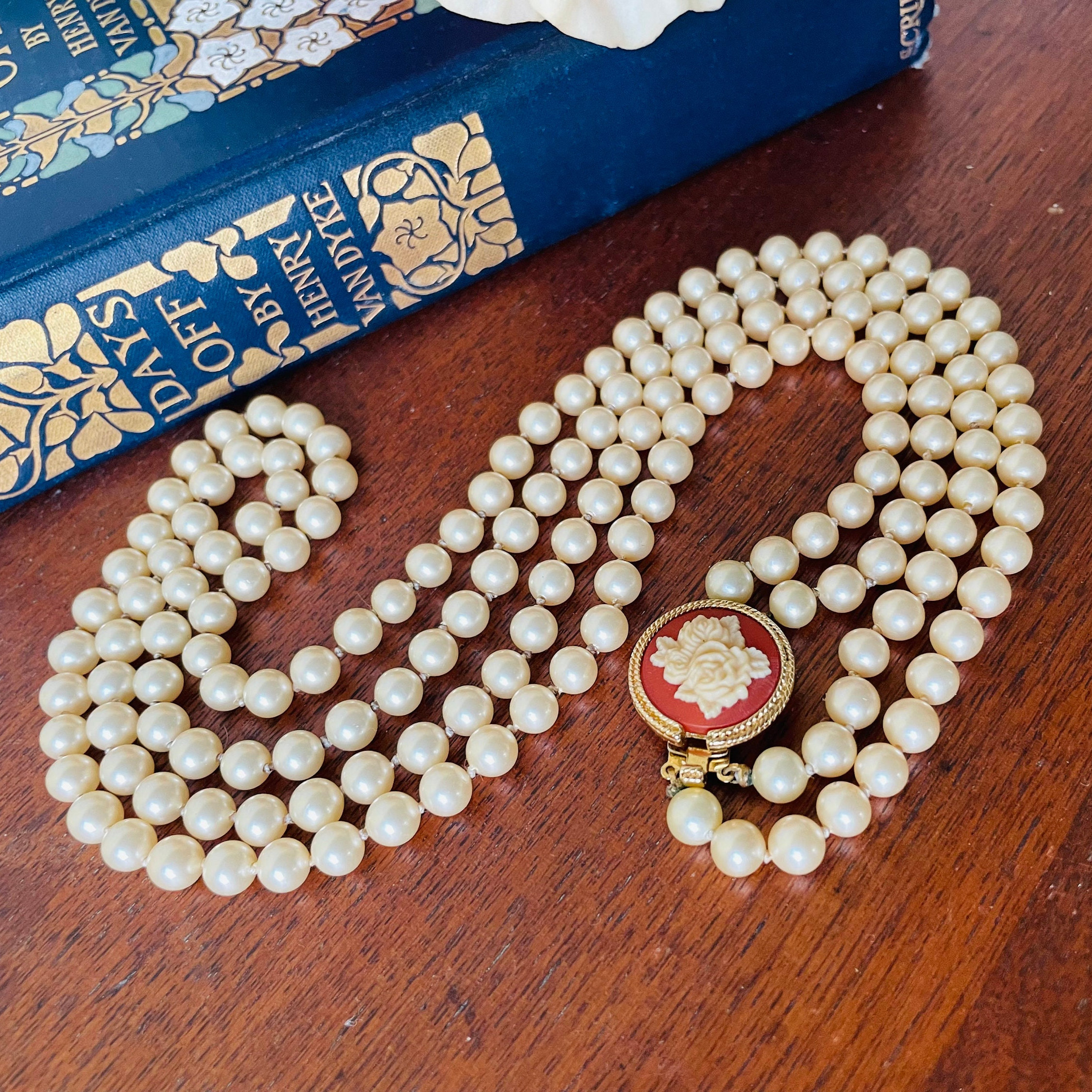 Vintage Trifari Pearl Necklace | 1950s Double Strand Cameo Clasp