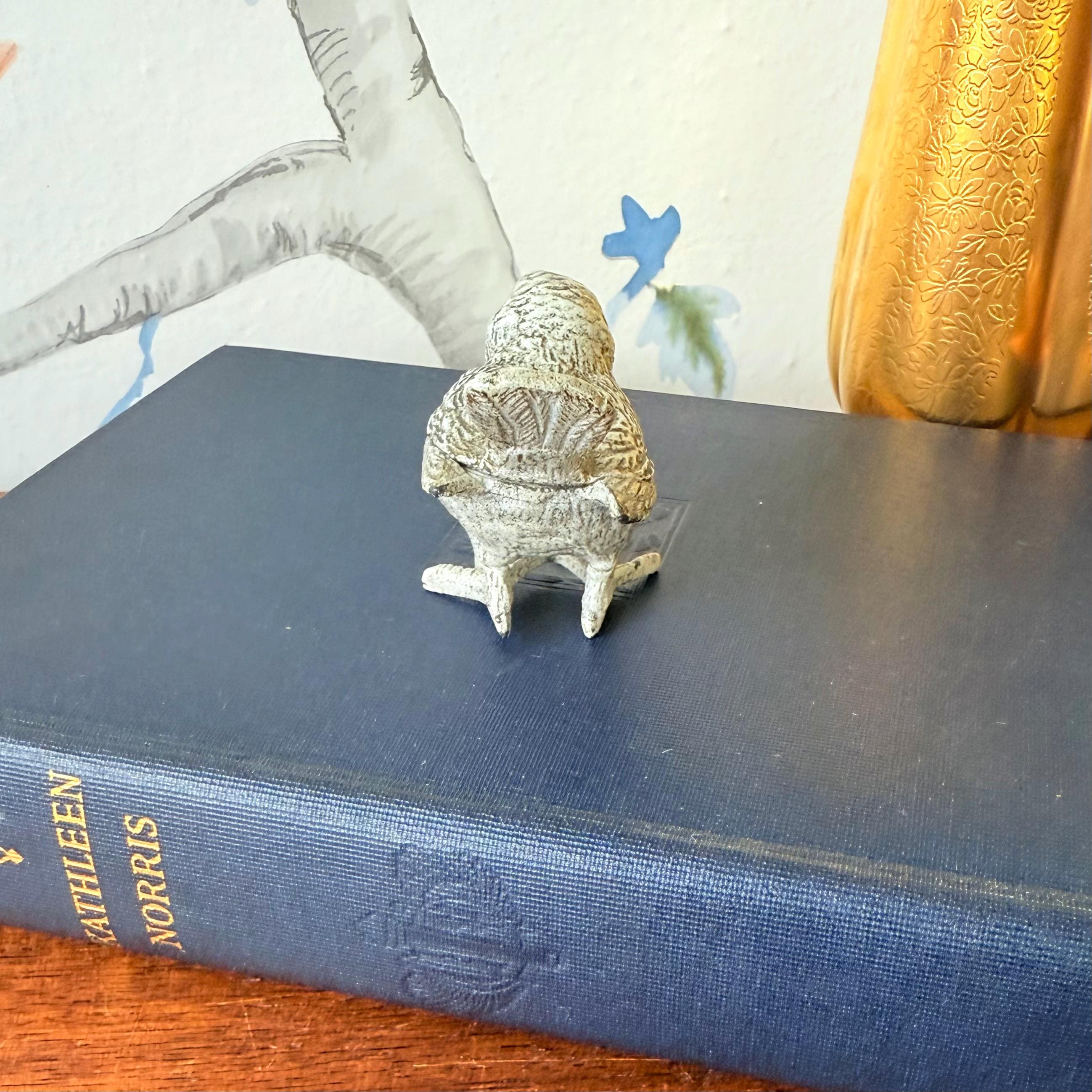 1950s Florenza White Enamel Bird Trinket Box | Vintage Songbird