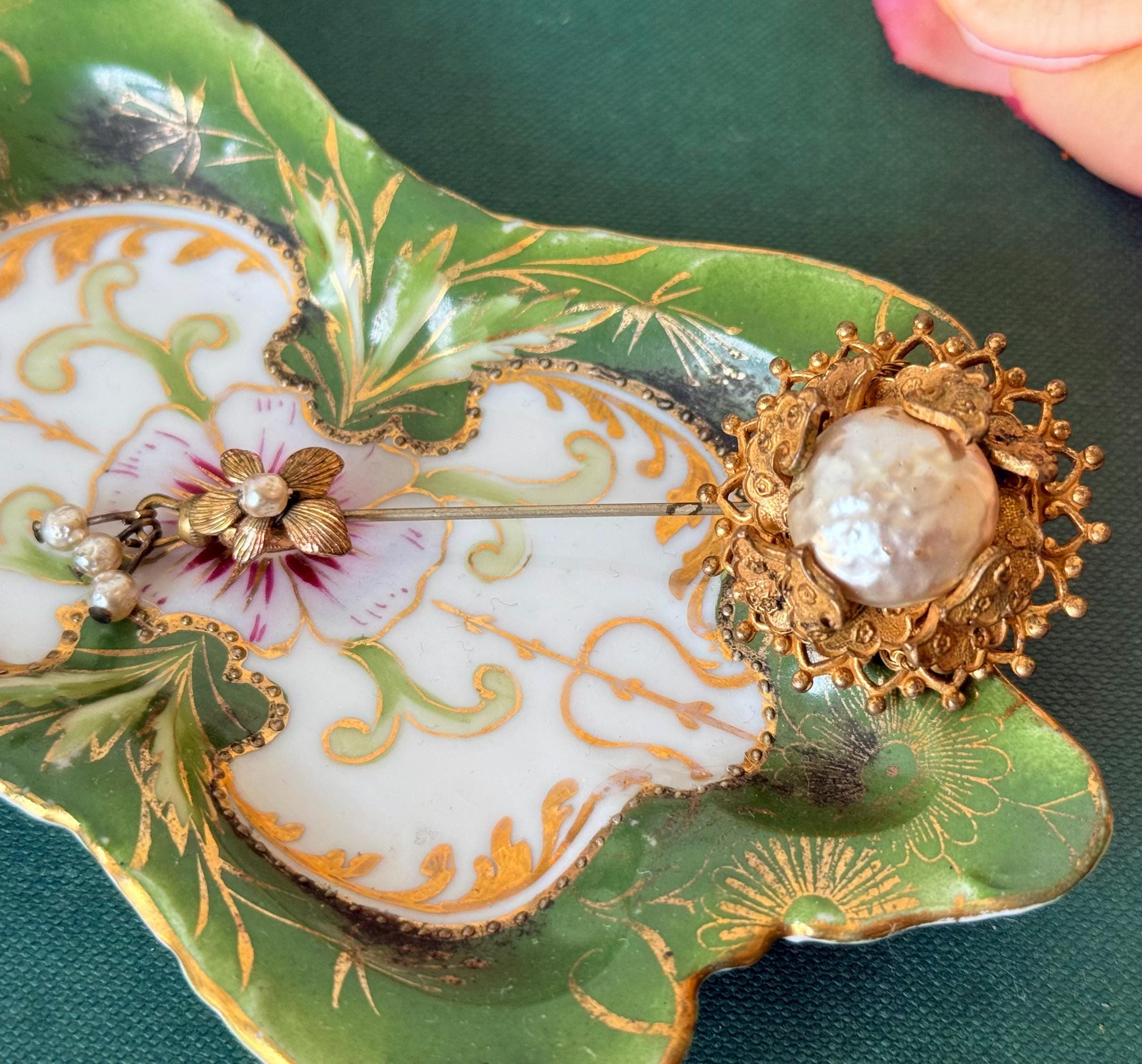 Vintage Miriam Haskell Stick Pin: 1950s Baroque Pearl Gold