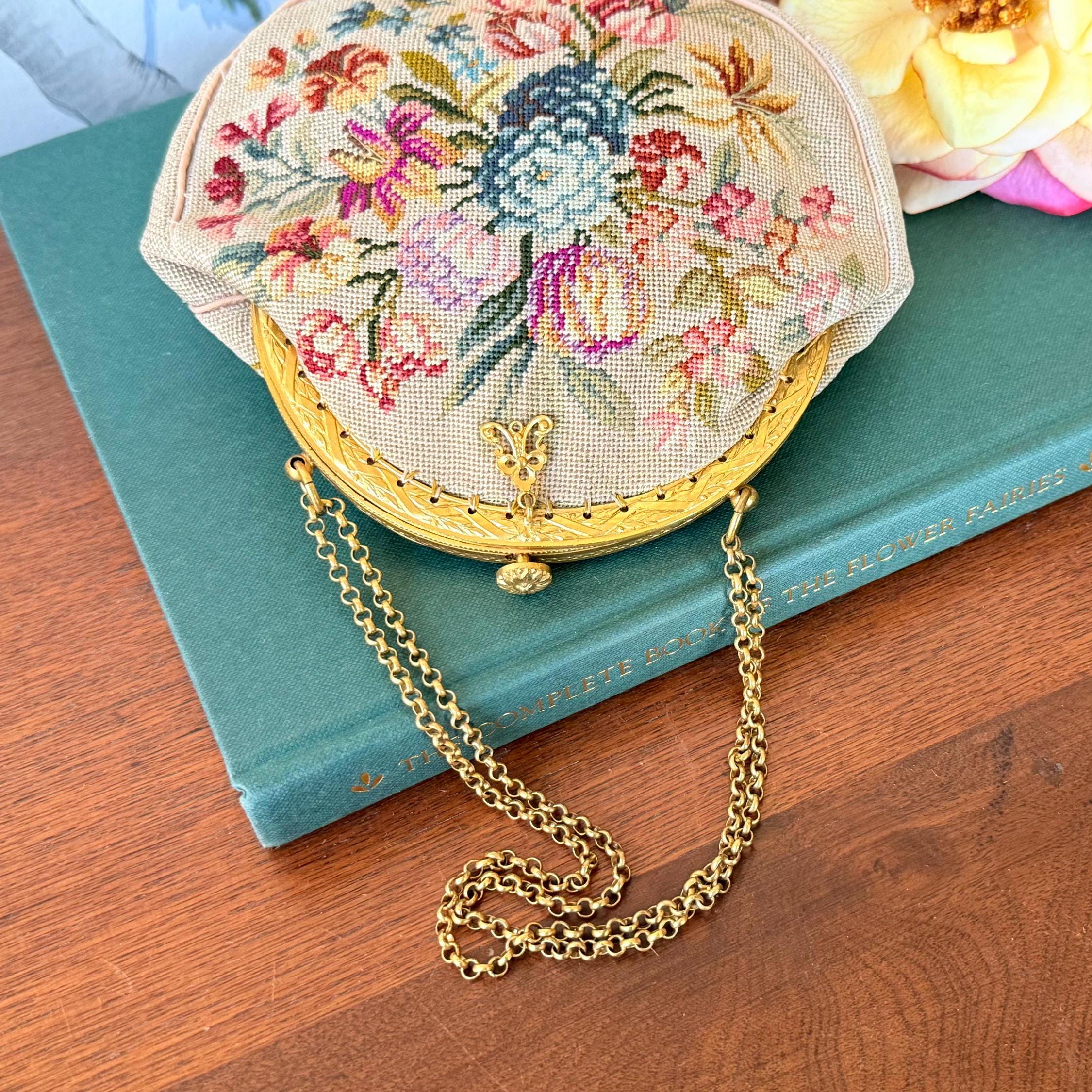 1920年代のフランス製プチポワンハンドバッグ：花柄刺繍の