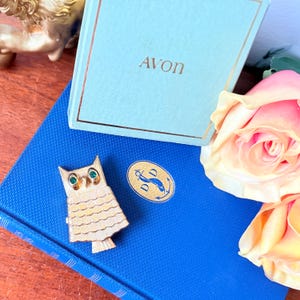 Vintage Avon Jeweled Owl Pin Perfume Glacé | 1968 Solid Crème Perfume Brooch in Original Box | Green Crystal Eyes Gold Figural Owl Clip