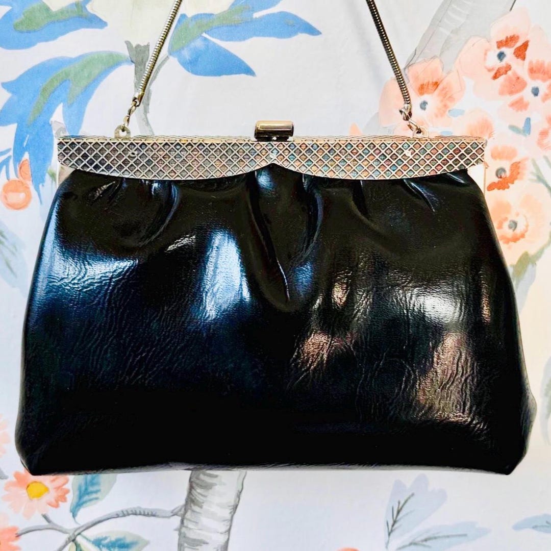 1950s Black Patent Vinyl Evening Clutch | Ande Kiss Lock Purse