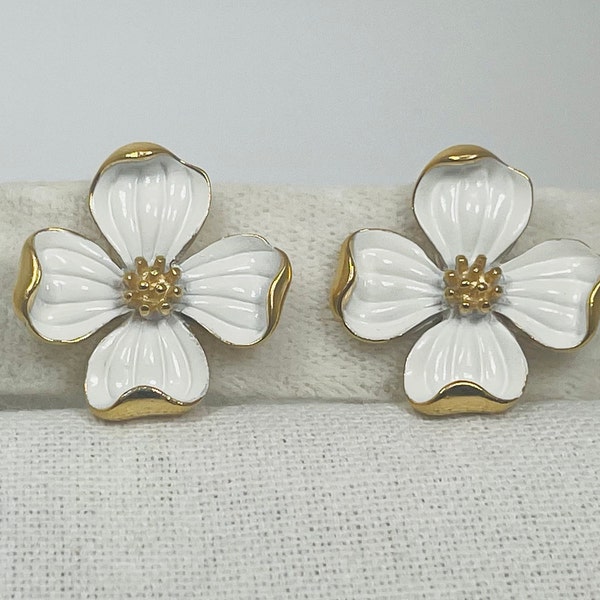 Vintage Crown Trifari White Enamel Gold Dogwood Flower Clip On Earrings (1960’s)