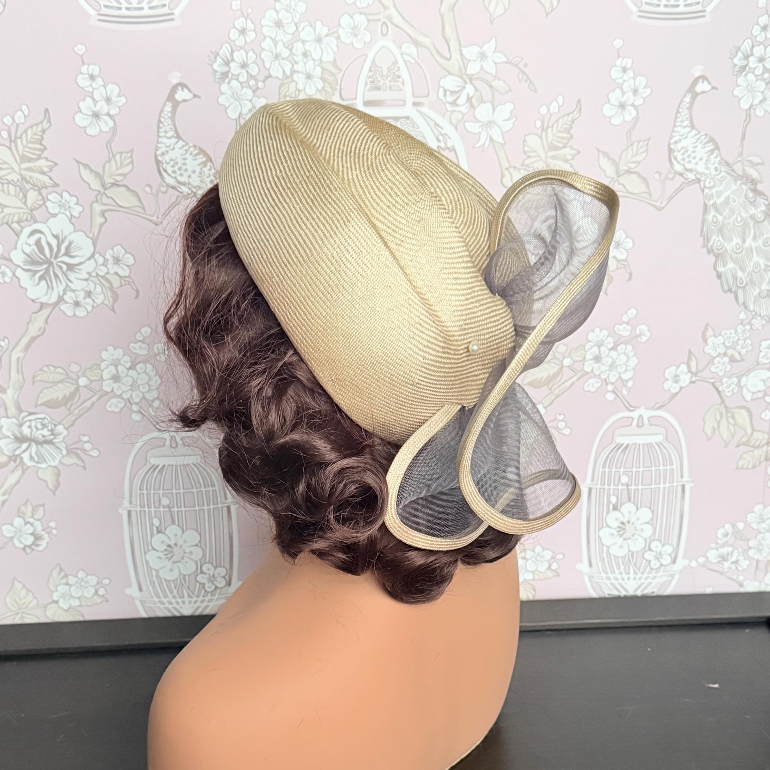 Vintage ultra rare atelier fur hat by  Designer Anita Pineault. Vintage Anita Pineault Hat - Etsy main image 2