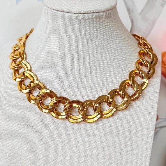 1970s Gold Curb Chain Choker: Vintage Statement Necklace - Etsy