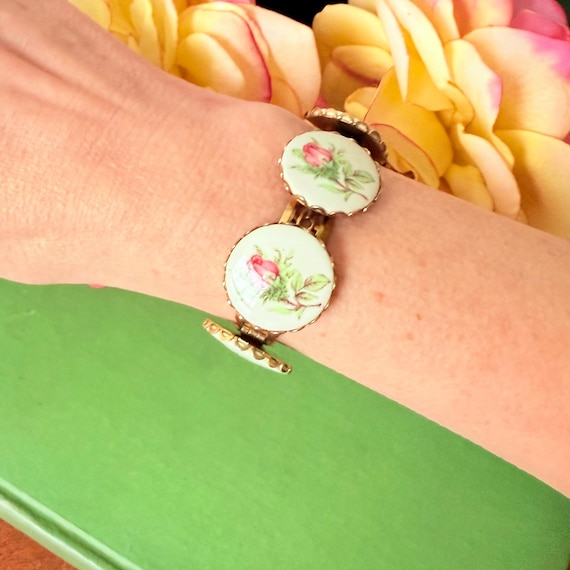 1950年代〜60年代頃　アメリカ　ヴィンテージ 花モチーフ ブレスレット 1950年代〜60年代頃アメリカヴィンテージ 花モチーフ ブレスレット