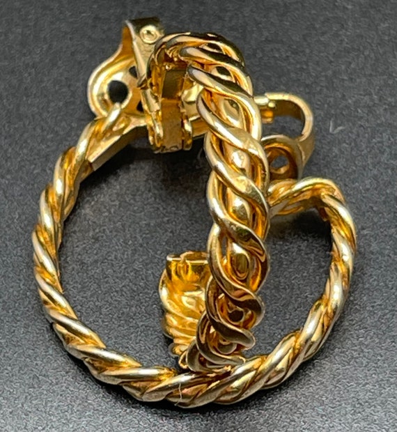 Vintage Crown Trifari Gold Braided Hoop Clip On E… - image 7