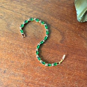 Avon Emerald Green Tennis Bracelet | May Birthstone Crystal Bracelet | Vintage 2003 Avon Jewelry | Prong Set Faceted Crystal Tennis Bracelet