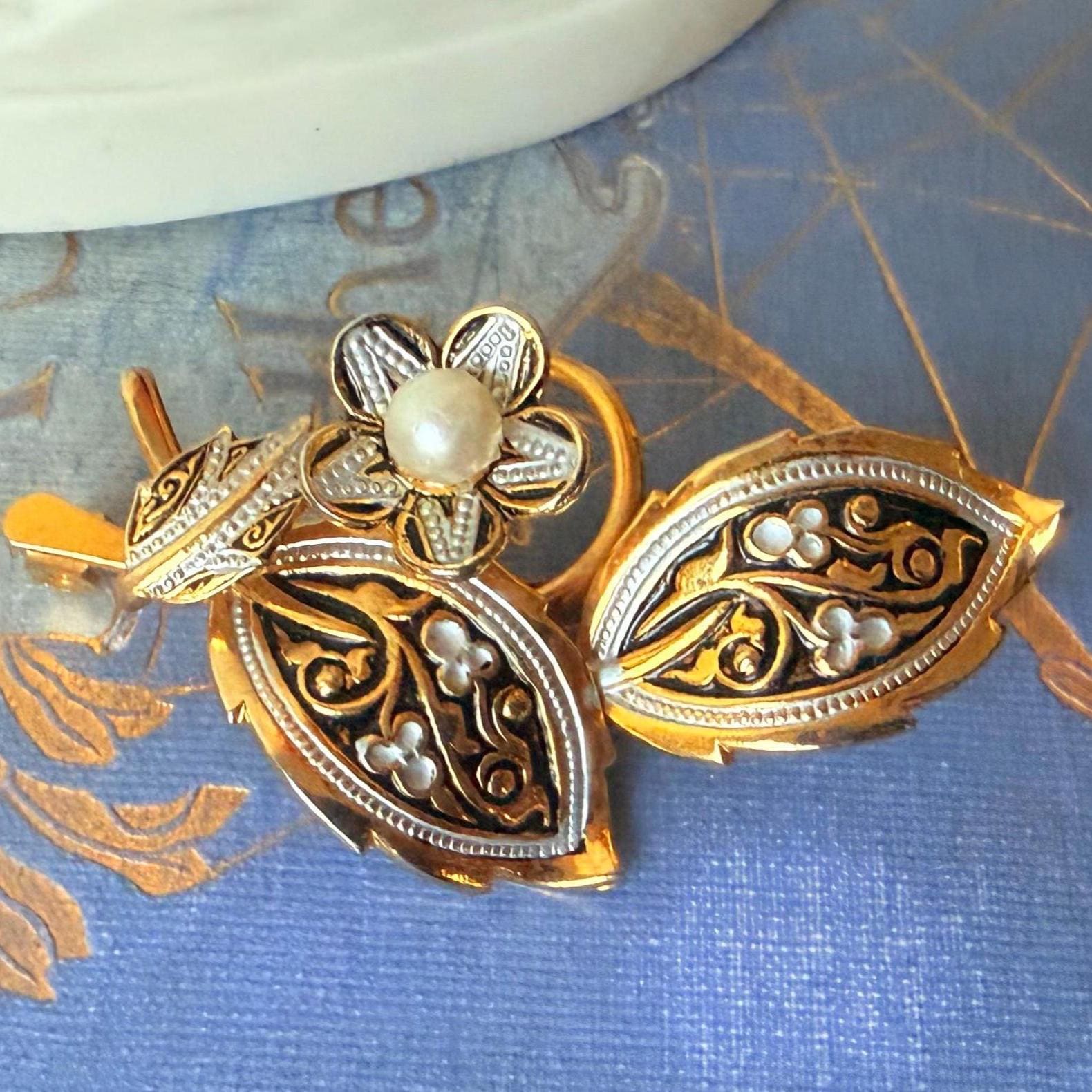Vintage Spain Damascene Enamel Pearl Hair Clip Rare Rare Vintage Spanish Damascene Ship Brooch with Large  main image 2