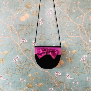 Pochette en velours avec nœud des années 1980 | Sac à main de soirée vintage en satin bordeaux | Sac glam rétro lilas à nœud | Cadeau formel pour elle, maman, femme, ami