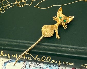 Broche Vintage Signée DAG - Chat Doré Texturé, Yeux En Strass Vert, Occasion