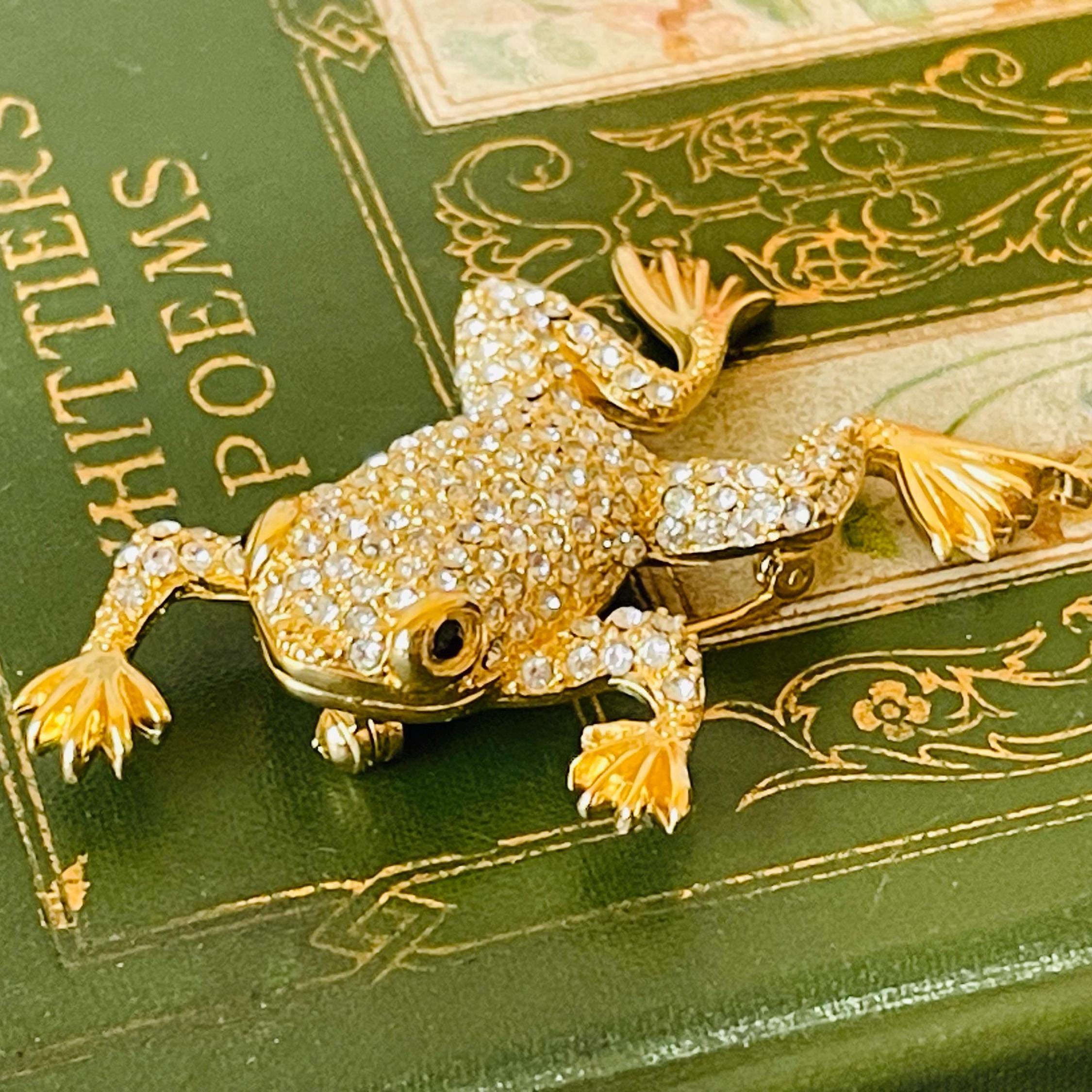 A*様 Christian Dior クリスタル装飾のレアブローチ 韓国免税店購 A*様 Christian Dior クリスタル装飾のレアブローチ 韓国免税店購