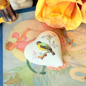 Vintage Chamart Limoges France Heart Trinket Box | Bird Song Porcelain Box | 1960s French Limoges Keepsake | Chateaucore Bird Lover Gift