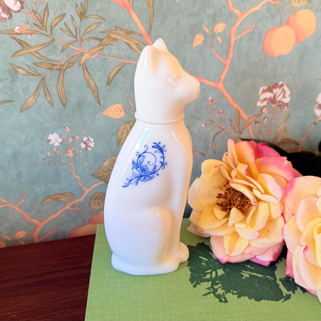 Vintage Avon Ming Cat Perfume Bottle: Charisma Cologne, 1970s Milk