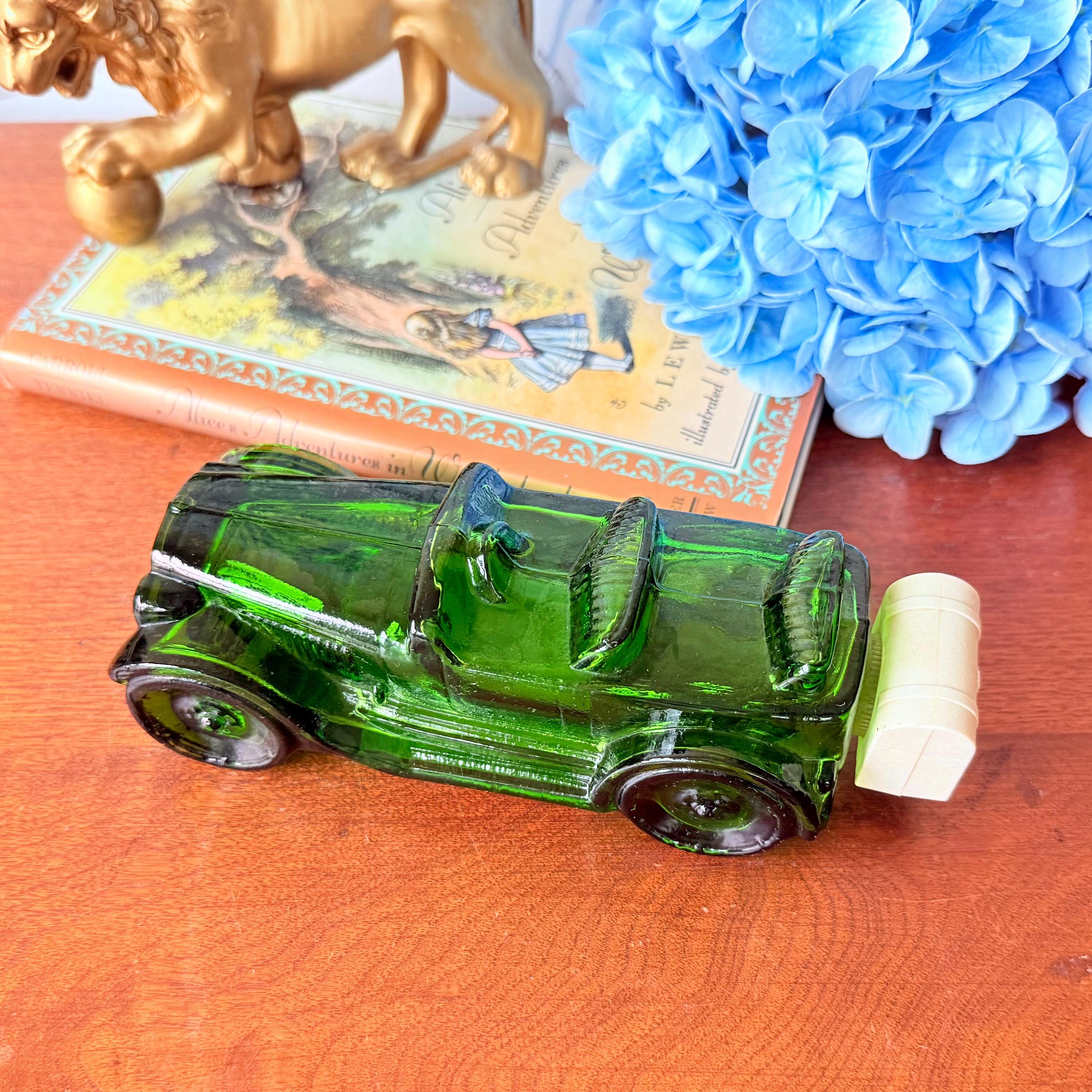 Vintage Avon Maxwell '23 Car Bottle: 1972 Deep Woods After Shave