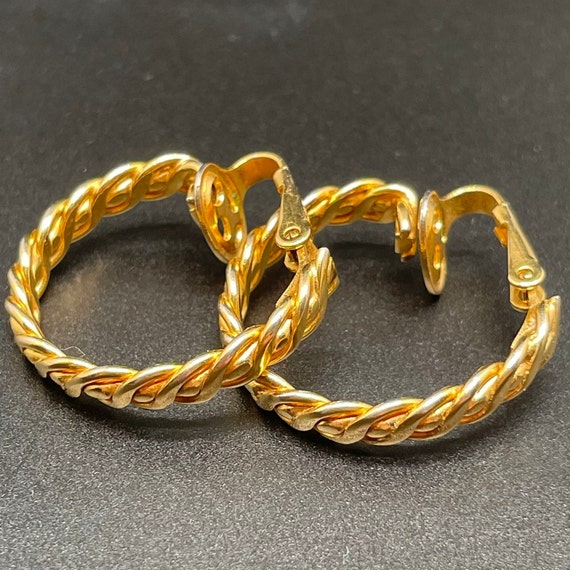 Vintage Crown Trifari Gold Braided Hoop Clip On E… - image 1