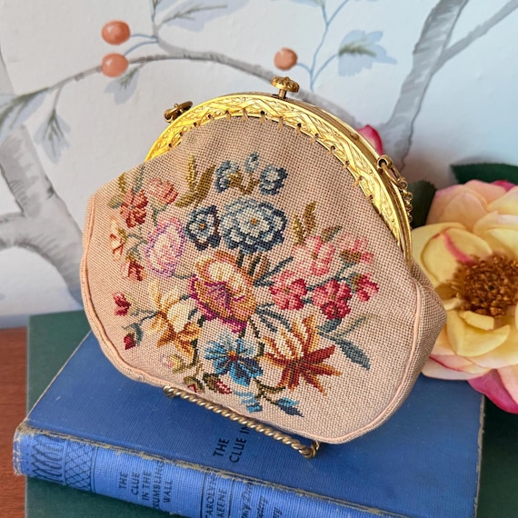 あ*い様 フランス　花柄プチポワンバック 1920年代のフランス製プチポワンハンドバッグ：花柄刺繍の