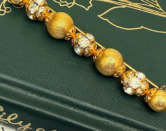 Spilla elegante anni '60 con barretta di strass e perline dorate in cristallo / Spilla di metà secolo