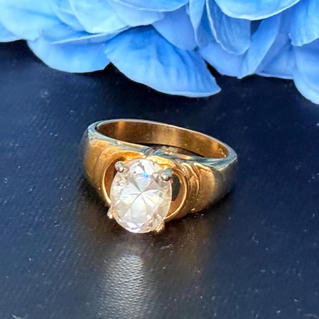 Vintage Aurora Crystal Ring: 1950s Oval Cut 18k Gold Plated