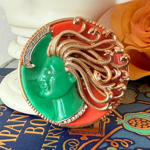 Vintage Kramer Mythology Series Medusa Brooch | 1950s Figural Resin Cameo Pin | Rare Mid Century Art Jewelry | Mythological Statement Brooch