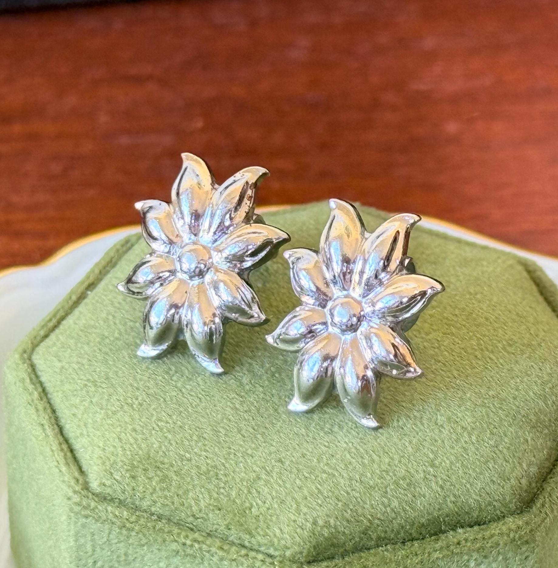 Vintage Crown Trifari Flower Clip on Earrings: 1940s Silver 