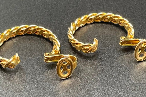 Vintage Crown Trifari Gold Braided Hoop Clip On E… - image 5