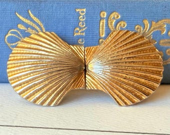 Vtg 80s Seashell Buckle Stretchy Elastic Cinch Belt Gold Tone Nautical Coastal VINTAGE 80s Gold Seashell Belt | Stretch Elastic Waist Belt  main image 4