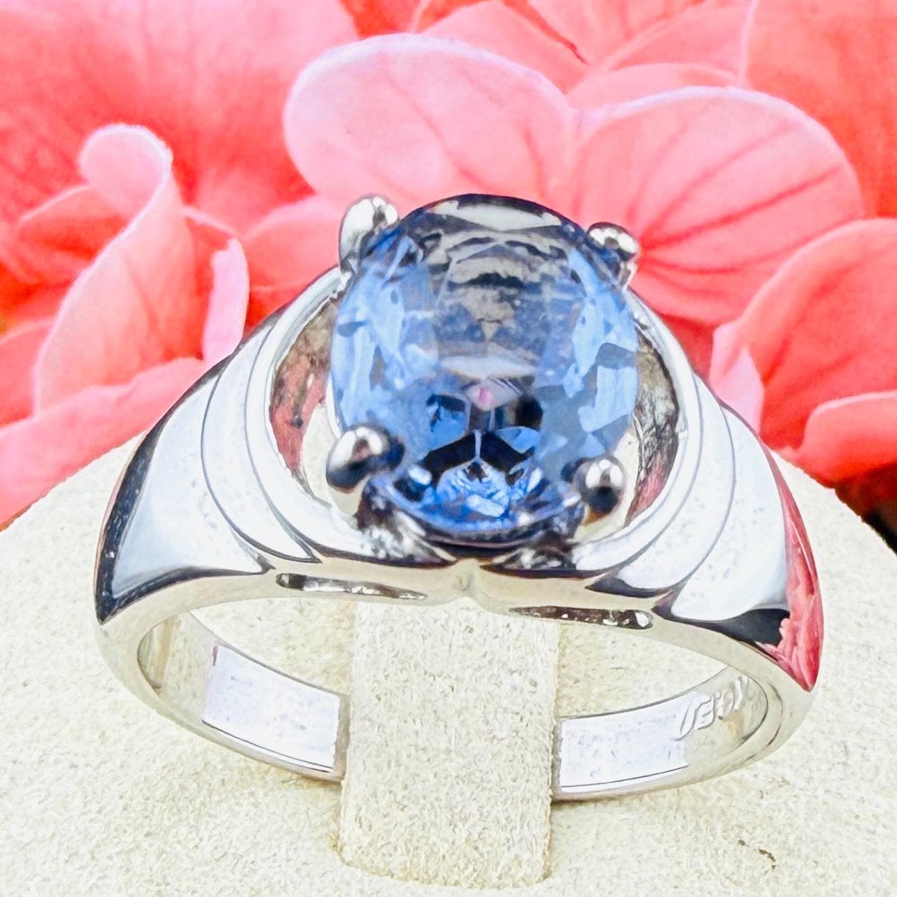 遺品整理⑬１８K刻印のあるカットリング（２．２ｇ）最終値下げ 18kge ring - Etsy 日本