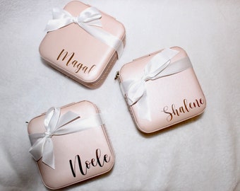 Personalized Bridesmaids Jewelry Box Bride Gift Box Bridal Shower Gift Bridesmaid Proposal Gift Jewelry Travel Case