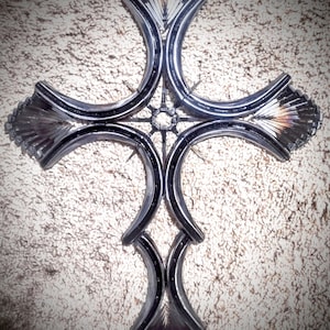 Unique Horseshoe Cross