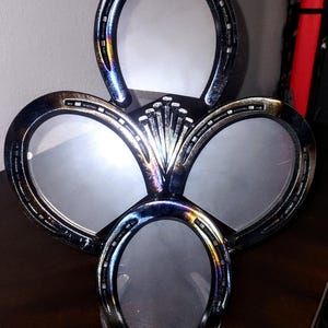 Awesome Horseshoe Picture Frame With Lots Of Color Heat Flash