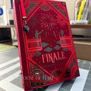 Finale – Maroon Illusionist Edition | Custom | Rebound