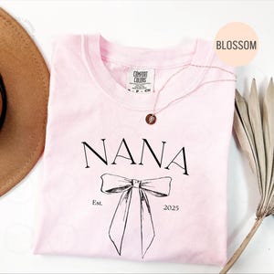 Custom grandma Shirt, Nana Shirt, Grandma Gift, Pregnancy Reveal Shirt, Nana to be, Mom to be, Pregnancy Announcement, Mother&#39;s day gifts