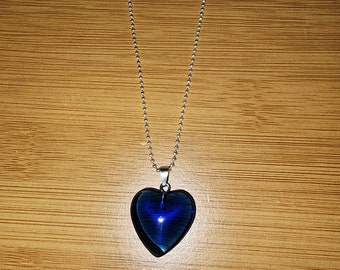 Titanic 'Heart Of The Ocean' Pendant Necklace | Blue Velvet Pouch Included - Great Gift Idea