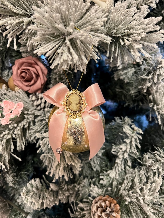 Shabby Chic Victorian Cameo set of 6 Gold/Pink Christmas ornaments.