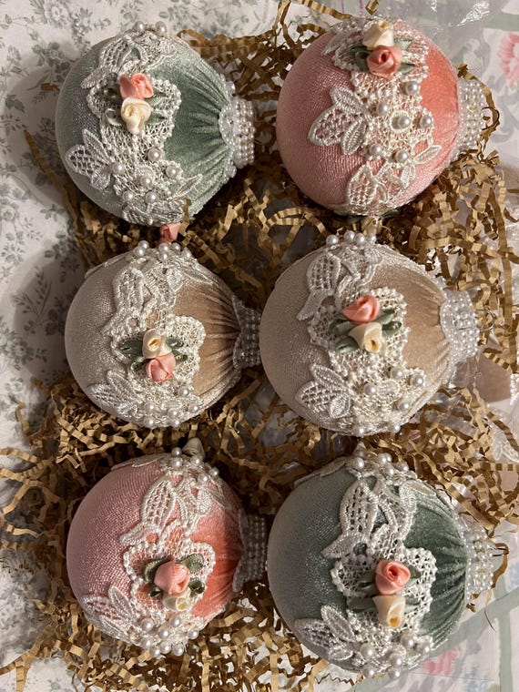 Taupe Velvet Victorian-style set of six Christmas ornaments with Beige-Pearl trimming